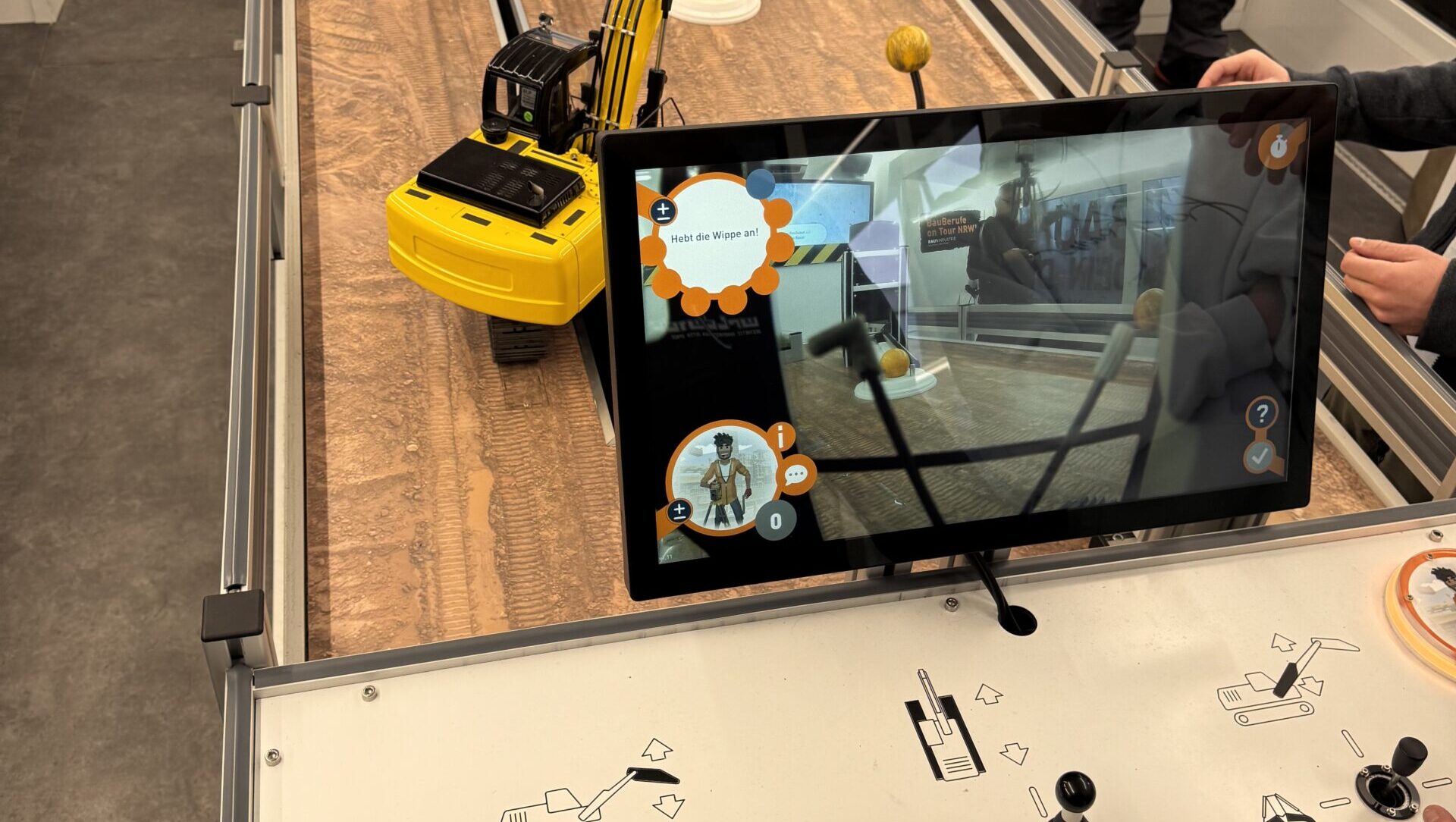 Baubus begeistert Schülerinnen und Schüler des 9. Jahrgangs